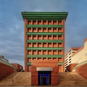 Il Palazzo Fukuoka (Fukuoka)